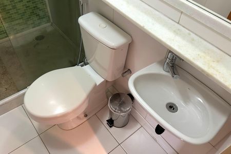 Apartamento à venda com 129m², 3 quartos e sem vaga Apartamento à venda com 129m², 3 quartos e sem vagaBanheiro Social