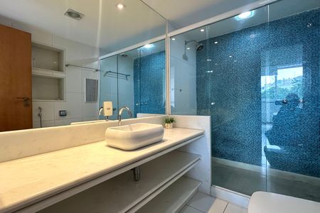 Apartamento à venda com 129m², 3 quartos e sem vaga Apartamento à venda com 129m², 3 quartos e sem vagaSuíte