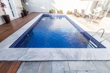 Apartamento à venda com 450m², 4 quartos e 6 vagas Apartamento à venda com 450m², 4 quartos e 6 vagasÁrea comum