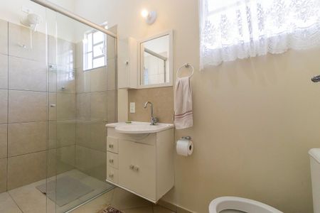 Casa à venda com 304m², 4 quartos e 3 vagasBanheiro 2