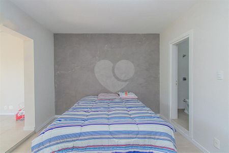 Casa à venda com 102m², 2 quartos e 1 vaga