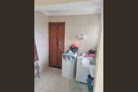 Casa à venda com 146m², 2 quartos e 3 vagas