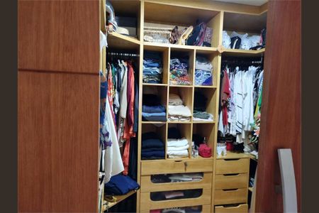 Casa à venda com 146m², 2 quartos e 3 vagas