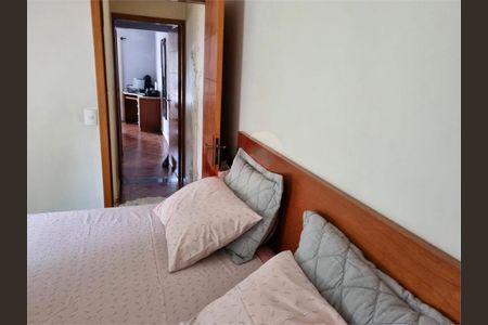 Casa à venda com 146m², 2 quartos e 3 vagas