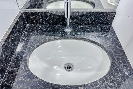 Apartamento para alugar com 48m², 1 quarto e sem vagaBanheiro