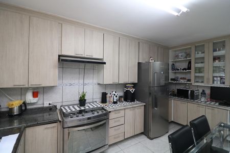 Casa à venda com 140m², 2 quartos e 2 vagasCozinha