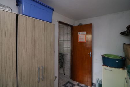 Casa à venda com 140m², 2 quartos e 2 vagasQuarto de Serviço