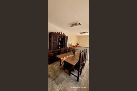 Casa à venda com 250m², 3 quartos e 1 vaga