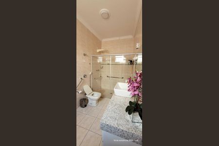 Casa à venda com 250m², 3 quartos e 1 vaga