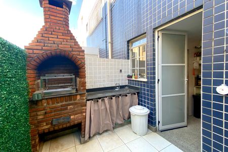 Apartamento à venda com 157m², 3 quartos e 2 vagas Apartamento à venda com 157m², 3 quartos e 2 vagasVaranda