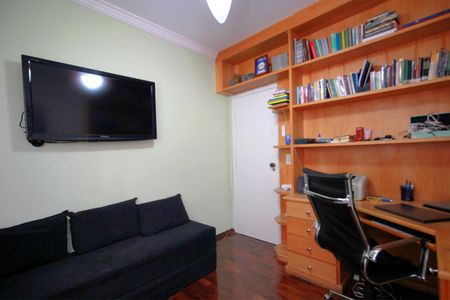 Apartamento à venda com 157m², 3 quartos e 2 vagasQuarto 3