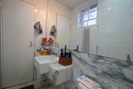 Apartamento à venda com 157m², 3 quartos e 2 vagasBanheiro da Suíte