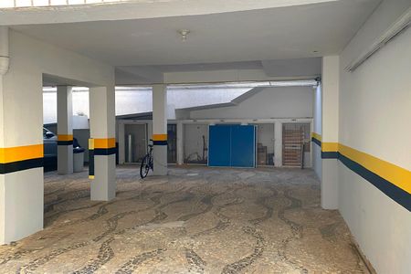 Apartamento à venda com 157m², 3 quartos e 2 vagas Apartamento à venda com 157m², 3 quartos e 2 vagasVagas