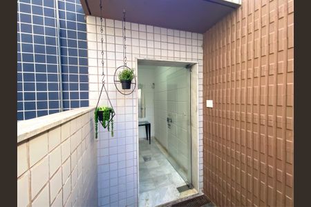 Apartamento à venda com 157m², 3 quartos e 2 vagas Apartamento à venda com 157m², 3 quartos e 2 vagasÁrea comum - Entrada