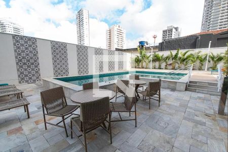 Apartamento à venda com 81m², 2 quartos e 1 vaga Apartamento à venda com 81m², 2 quartos e 1 vagaÁrea comum - Piscina