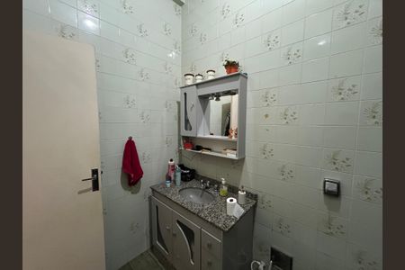 Apartamento à venda com 57m², 2 quartos e 1 vagaBanheiro Social