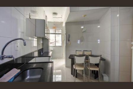 Apartamento à venda com 76m², 2 quartos e 1 vagaCozinha