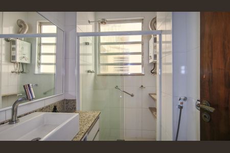 Apartamento à venda com 76m², 2 quartos e 1 vagaBanheiro Corredor