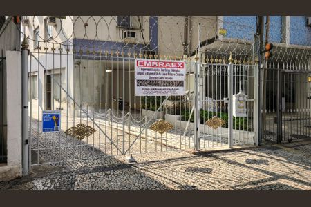 Apartamento à venda com 76m², 2 quartos e 1 vagaFachada e portaria