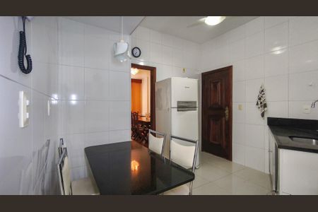 Apartamento à venda com 76m², 2 quartos e 1 vagaCozinha