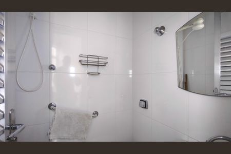 Apartamento à venda com 76m², 2 quartos e 1 vagaBanheiro de serviço