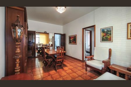 Apartamento à venda com 76m², 2 quartos e 1 vagaSala