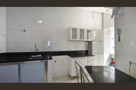 Apartamento à venda com 76m², 2 quartos e 1 vagaCozinha