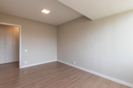 Apartamento à venda com 169m², 4 quartos e 2 vagasQuarto 2