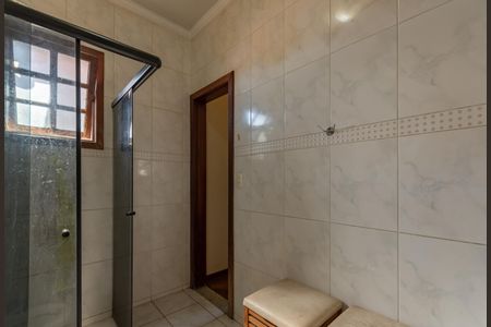 Casa à venda com 285m², 4 quartos e 4 vagas Casa à venda com 285m², 4 quartos e 4 vagasBanheiro Suíte 1