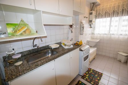 Apartamento à venda com 68m², 2 quartos e 2 vagasCozinha