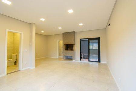 Casa à venda com 118m², 3 quartos e 2 vagas Casa à venda com 118m², 3 quartos e 2 vagasSala/Cozinha