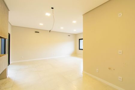 Casa à venda com 118m², 3 quartos e 2 vagas Casa à venda com 118m², 3 quartos e 2 vagasSala/Cozinha