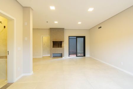 Casa à venda com 118m², 3 quartos e 2 vagas Casa à venda com 118m², 3 quartos e 2 vagasSala/Cozinha