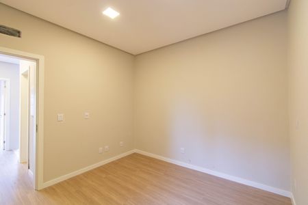 Casa à venda com 118m², 3 quartos e 2 vagas Casa à venda com 118m², 3 quartos e 2 vagasQuarto 2