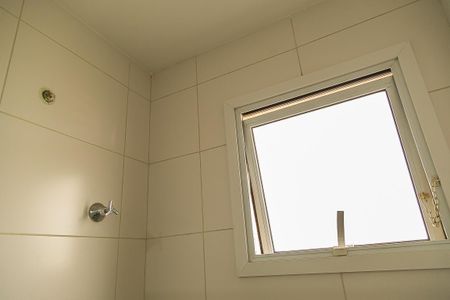 Apartamento à venda com 116m², 3 quartos e 2 vagasBanheiro da Suíte 2 - Chuveiro