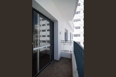 Apartamento à venda com 99m², 3 quartos e 2 vagas Apartamento à venda com 99m², 3 quartos e 2 vagasVaranda da Sala
