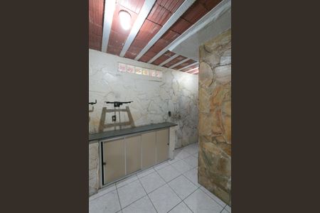 Casa à venda com 290m², 5 quartos e 4 vagas Casa à venda com 290m², 5 quartos e 4 vagasCozinha