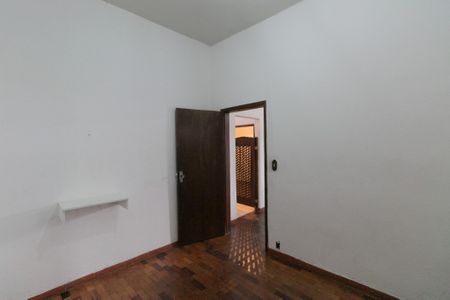 Casa à venda com 290m², 5 quartos e 4 vagas Casa à venda com 290m², 5 quartos e 4 vagasQuarto 3