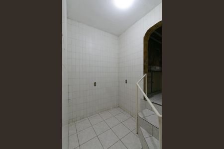 Casa à venda com 290m², 5 quartos e 4 vagas Casa à venda com 290m², 5 quartos e 4 vagasCorredor