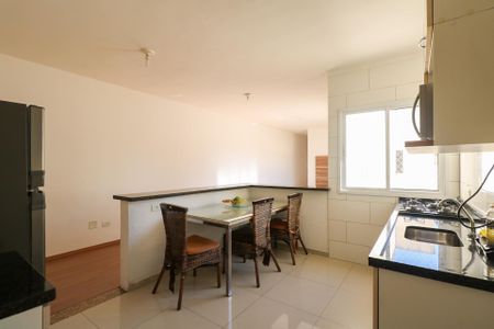 Apartamento à venda com 185m², 3 quartos e 2 vagas Apartamento à venda com 185m², 3 quartos e 2 vagasCozinha