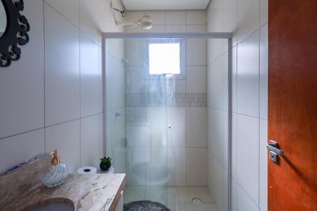 Apartamento à venda com 185m², 3 quartos e 2 vagas Apartamento à venda com 185m², 3 quartos e 2 vagasBanheiro Social