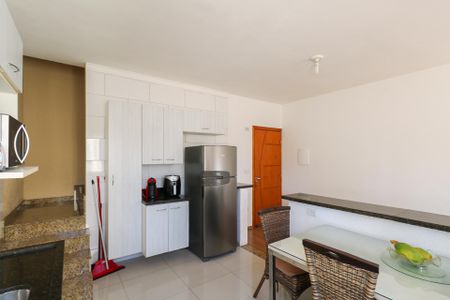 Apartamento à venda com 185m², 3 quartos e 2 vagas Apartamento à venda com 185m², 3 quartos e 2 vagasCozinha