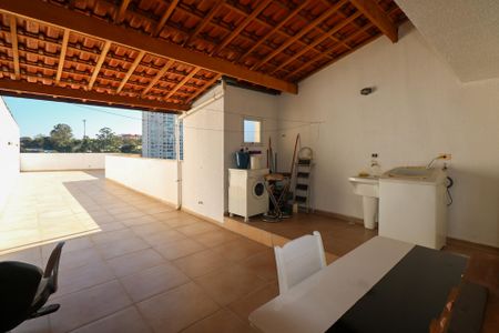 Apartamento à venda com 185m², 3 quartos e 2 vagas Apartamento à venda com 185m², 3 quartos e 2 vagasCobertura e Área de Serviço