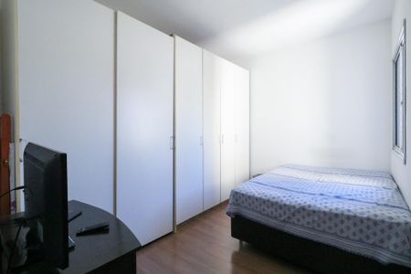 Apartamento à venda com 185m², 3 quartos e 2 vagas Apartamento à venda com 185m², 3 quartos e 2 vagasQuarto 2