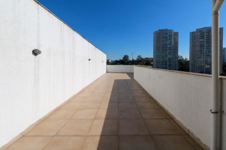 Apartamento à venda com 185m², 3 quartos e 2 vagas Apartamento à venda com 185m², 3 quartos e 2 vagasTerraço