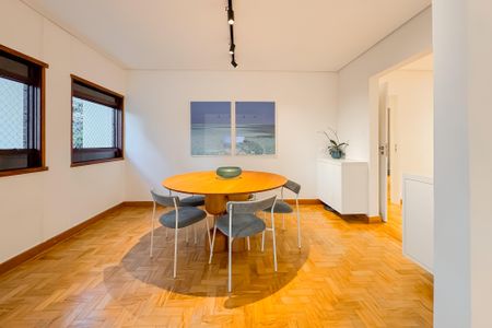 Apartamento à venda com 123m², 3 quartos e 1 vagaSala de Jantar