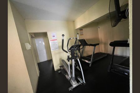Apartamento à venda com 70m², 3 quartos e 1 vaga Apartamento à venda com 70m², 3 quartos e 1 vagaAcademia