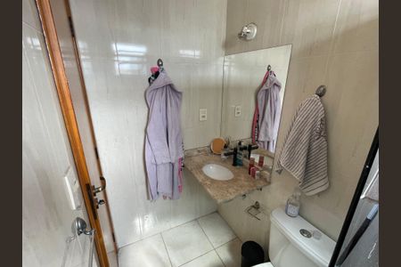 Apartamento à venda com 70m², 3 quartos e 1 vaga Apartamento à venda com 70m², 3 quartos e 1 vagaBanheiro 2