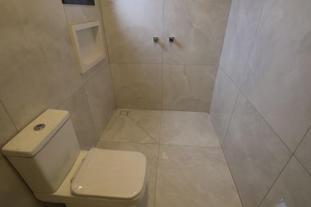 Casa à venda com 142m², 3 quartos e 2 vagasBanheiro da Suíte