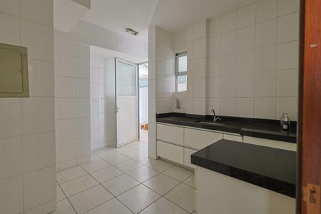 Apartamento à venda com 140m², 3 quartos e 2 vagasCozinha